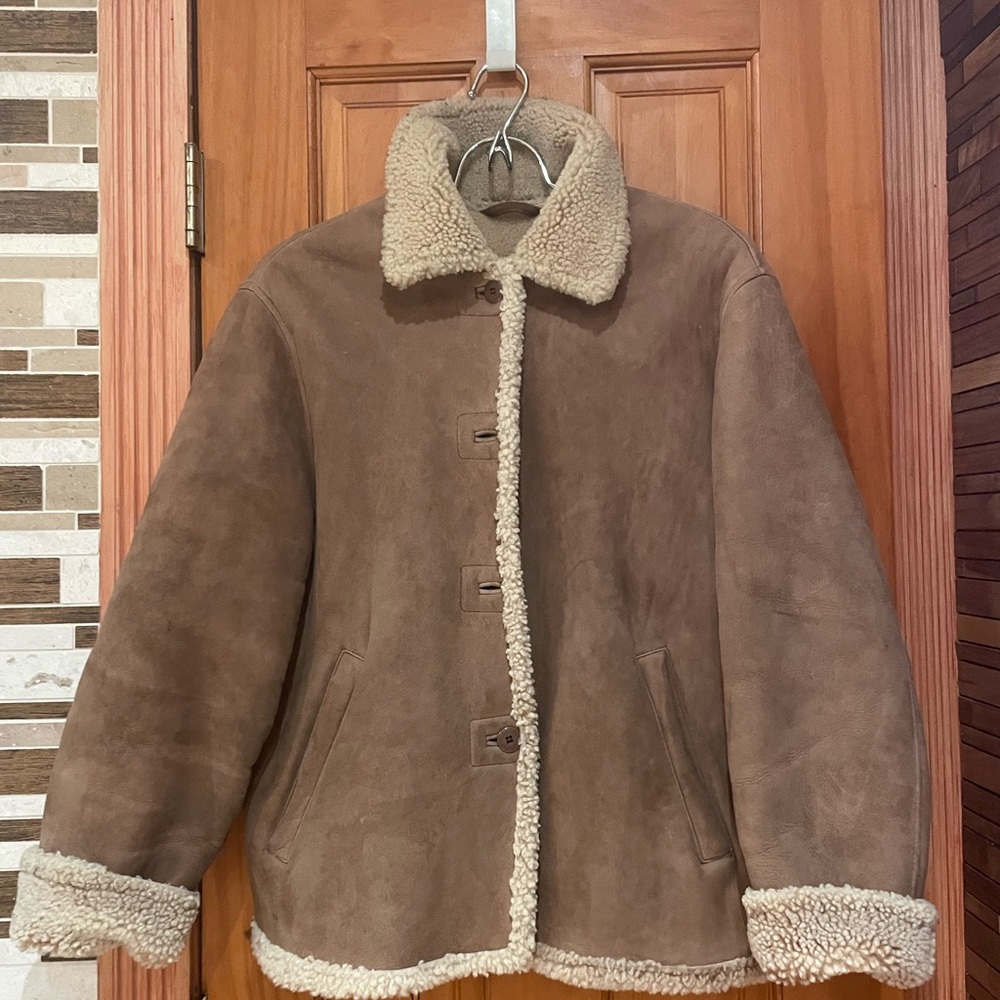 Brown Shearling Women's Coat. Natural,soft, lightweight ,warm coat .